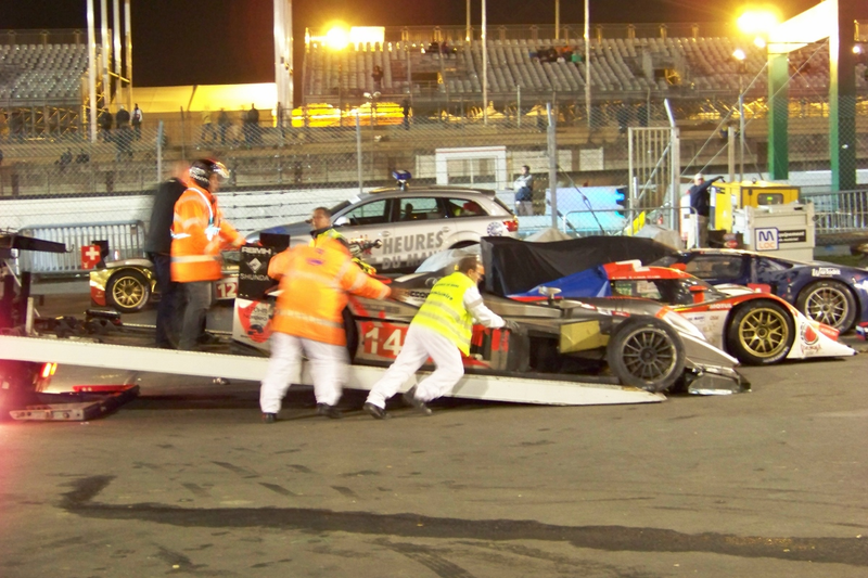 Illustration for article titled What it's like to sneak into the 24 Hours of LeMans